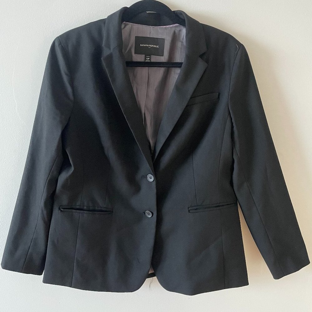 Banana Republic Black Blazer - Size 12 Petite